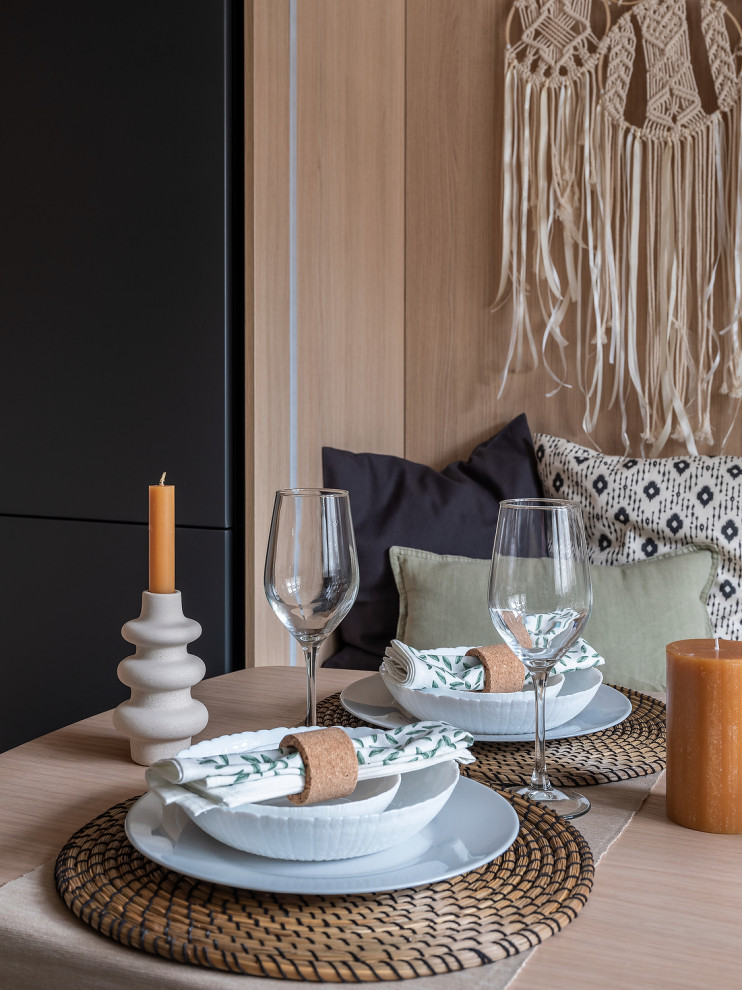 Кухня цвета сажи: Konigin Helena Black 60