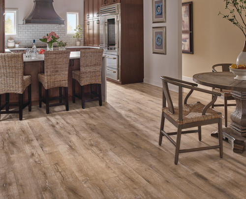 Pros and Cons of Hardwood Flooring in Your Kitchen