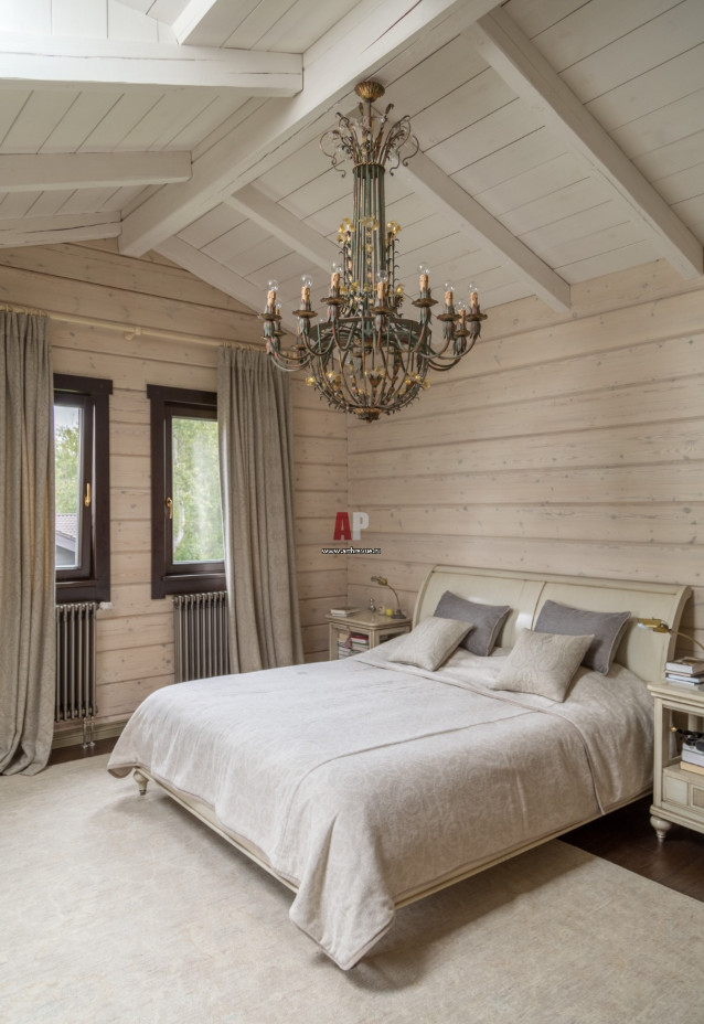 Дом на крутом склоне