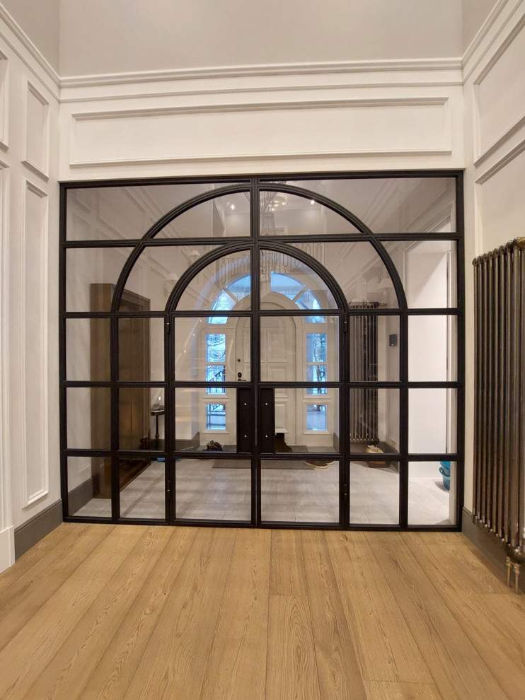 Стеклянные двери