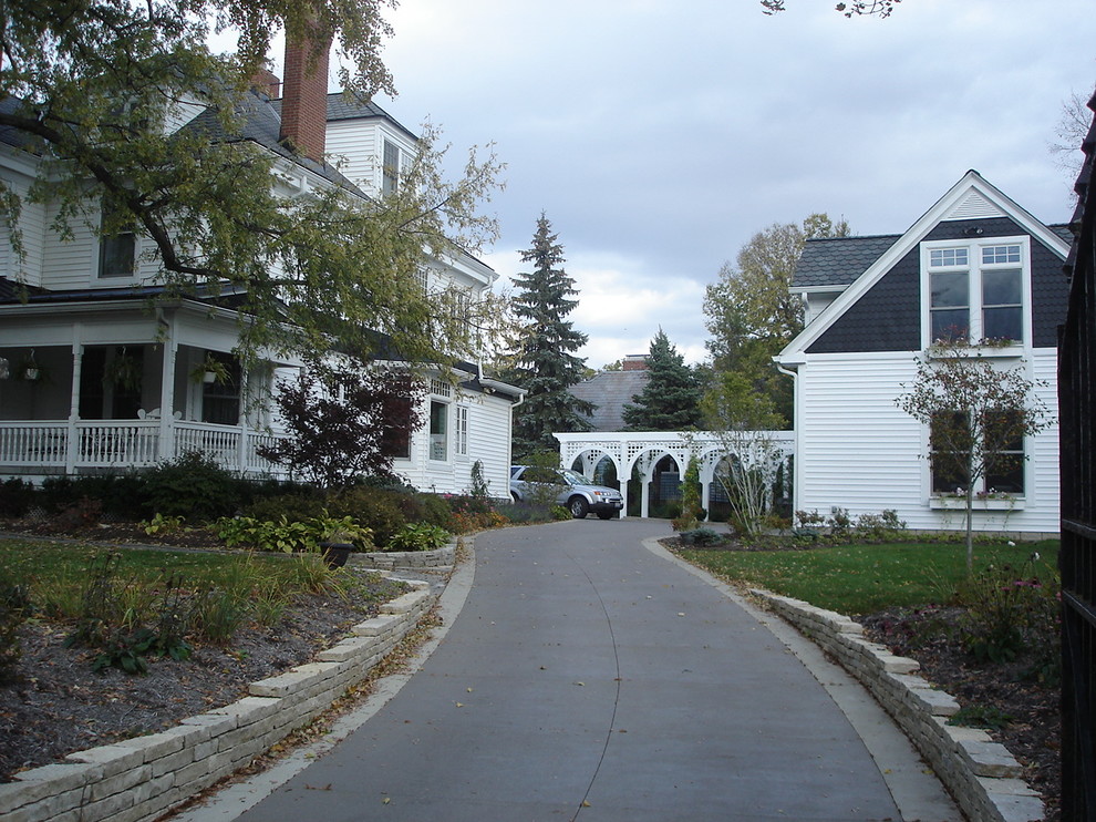 This is an example of a traditional exterior in Columbus.