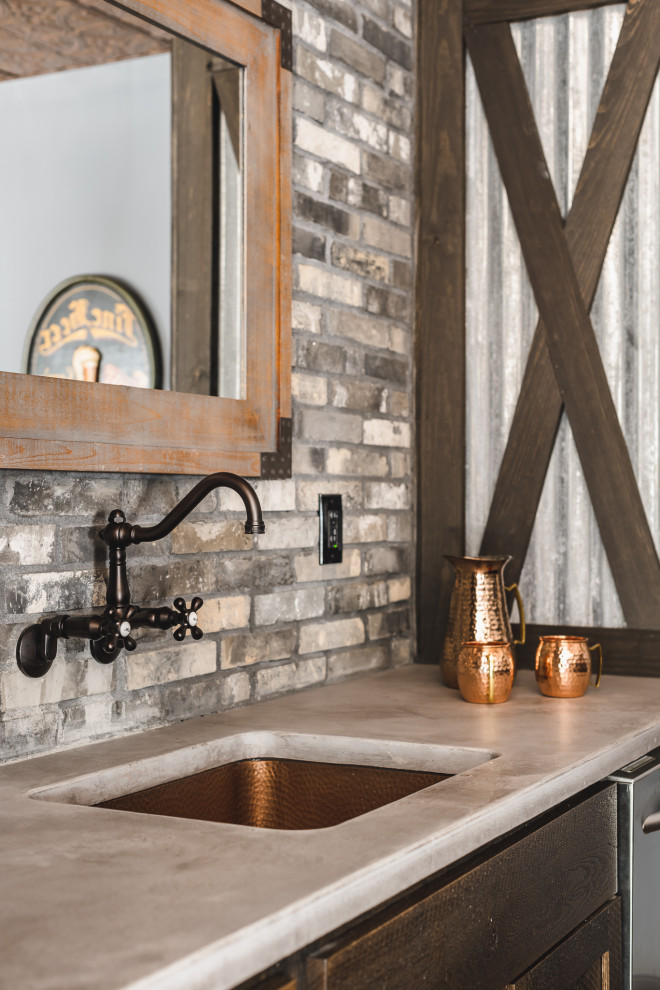 Inspiration for a rustic home design remodel in Charlotte
