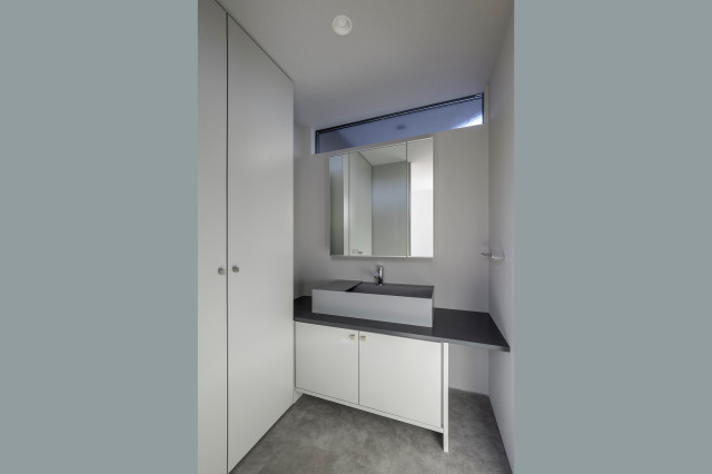 Bugsy contemporain-toilettes