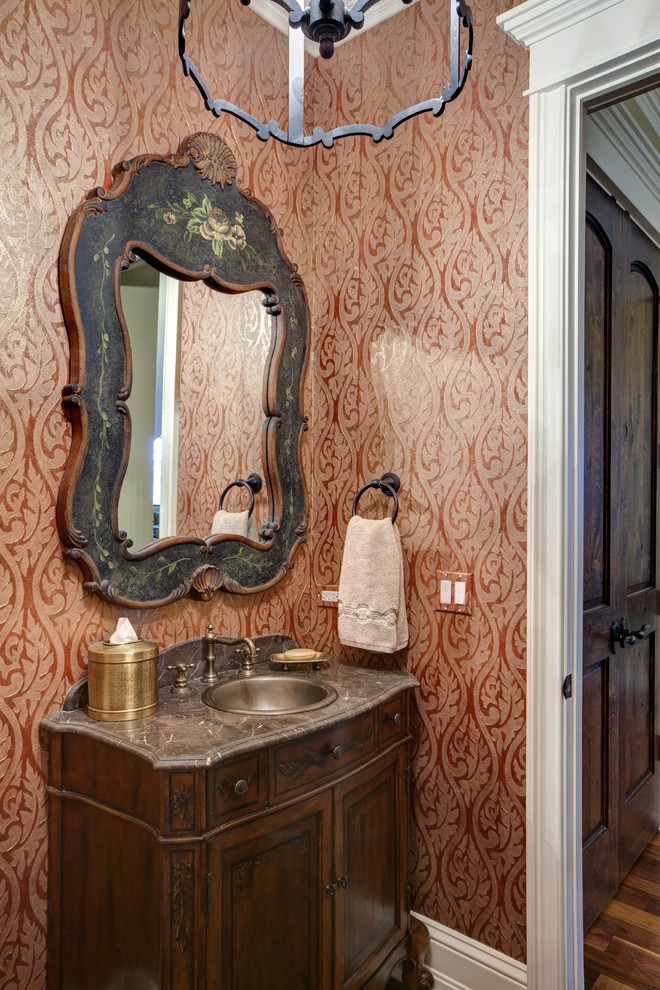 Design ideas for a traditional powder room in Chicago.