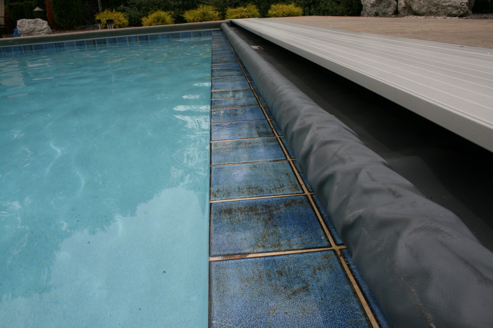 Inspiration for a transitional home design remodel in Cincinnati
