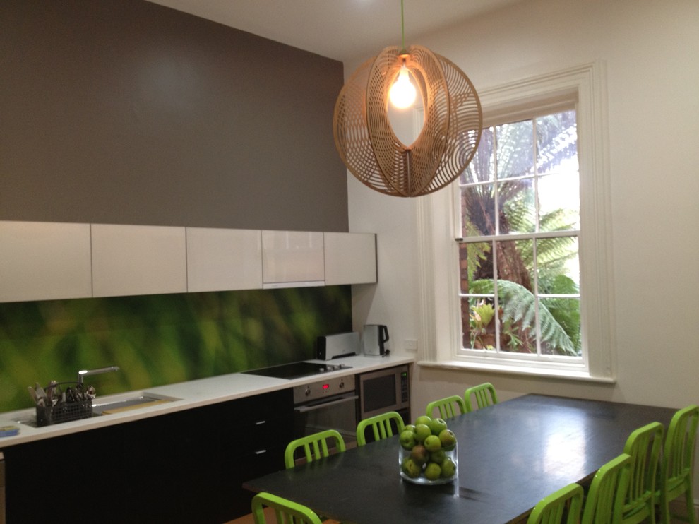 Design ideas for a modern kitchen in Hobart.