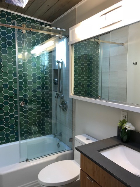El Cerrito Hills Mid Century Modern Guest Bathroom