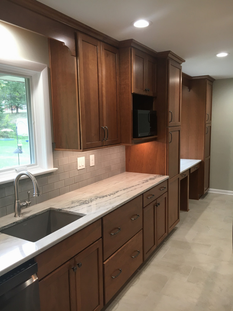 Warm Wood kitchen with Cherry cabinets