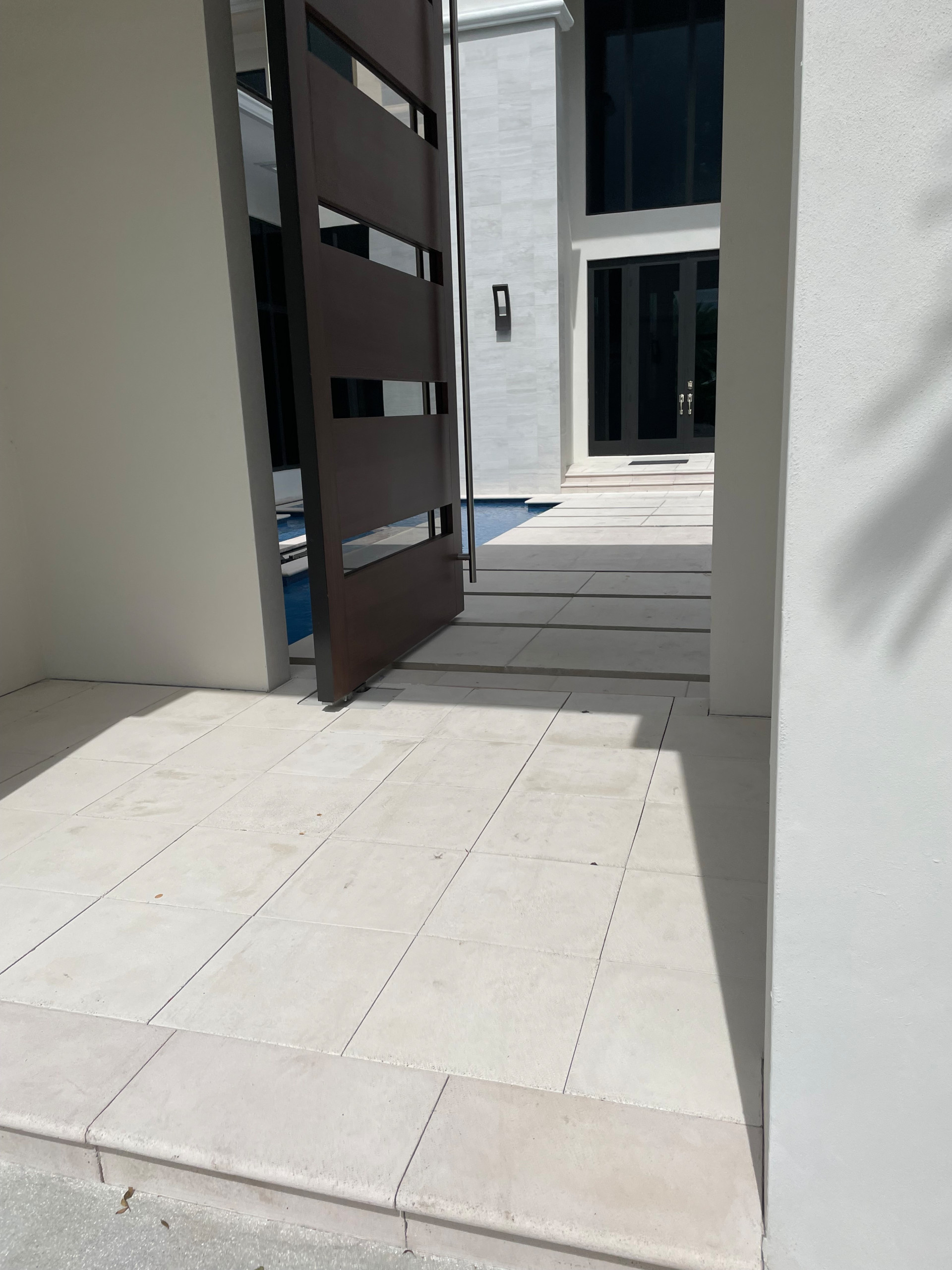 FORT LAUDERDALE RESIDENCE