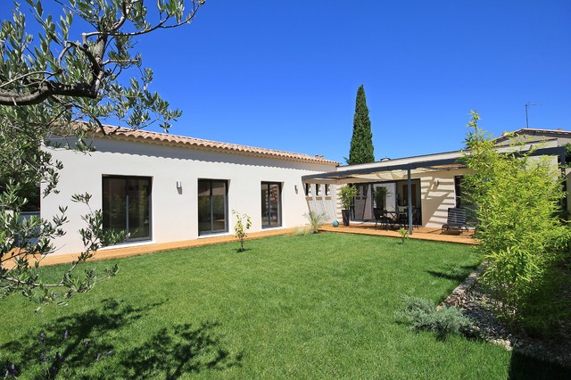 REALISATIONS modern-exterior