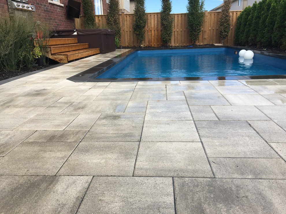 Inspiration for a transitional home design remodel in Toronto