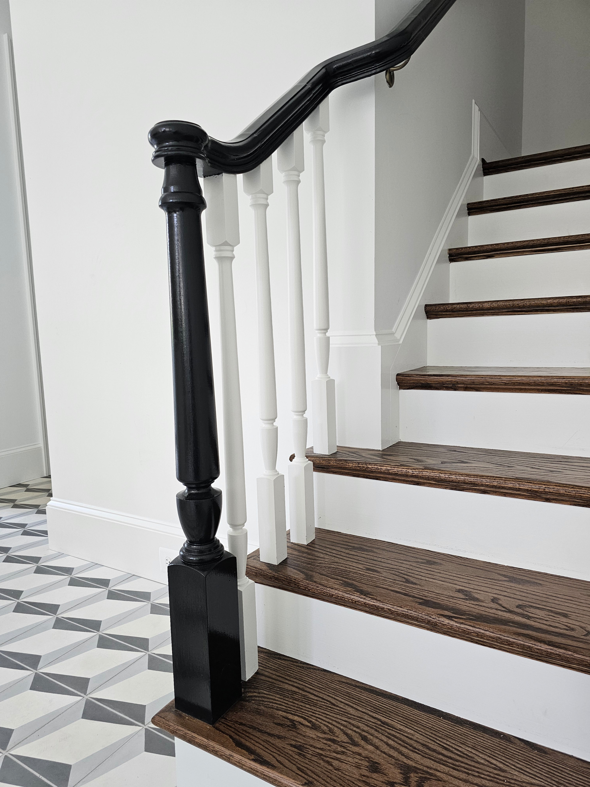 121_Elegant Floating Staircase, Chevy Chase, MD 20815