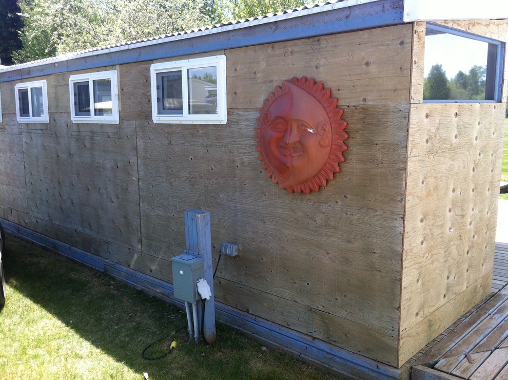 Inspiration for a craftsman deck remodel in Edmonton