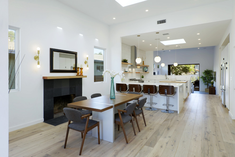 Example of a trendy home design design in Los Angeles