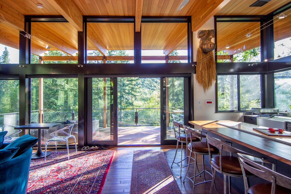 Kalama River Treehouse