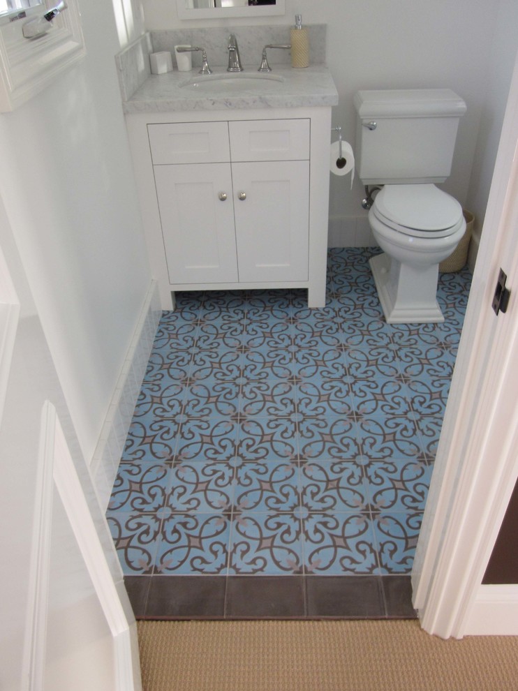 Inspiration for a transitional bathroom remodel in Orange County