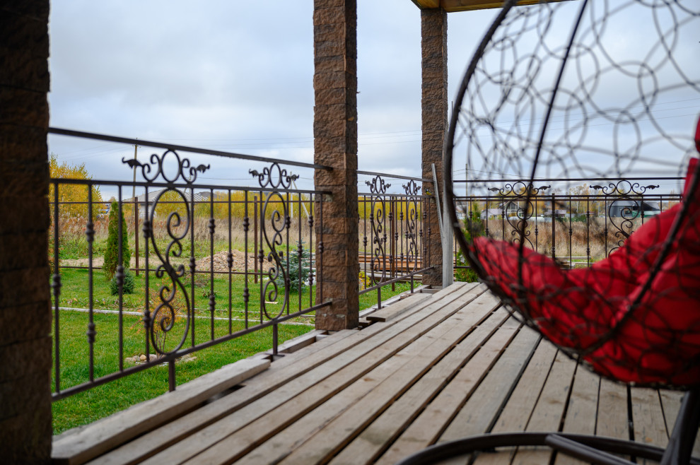 Ломоносовский район Санкт-Петербурга. Дом для семьи с шестью детьми.