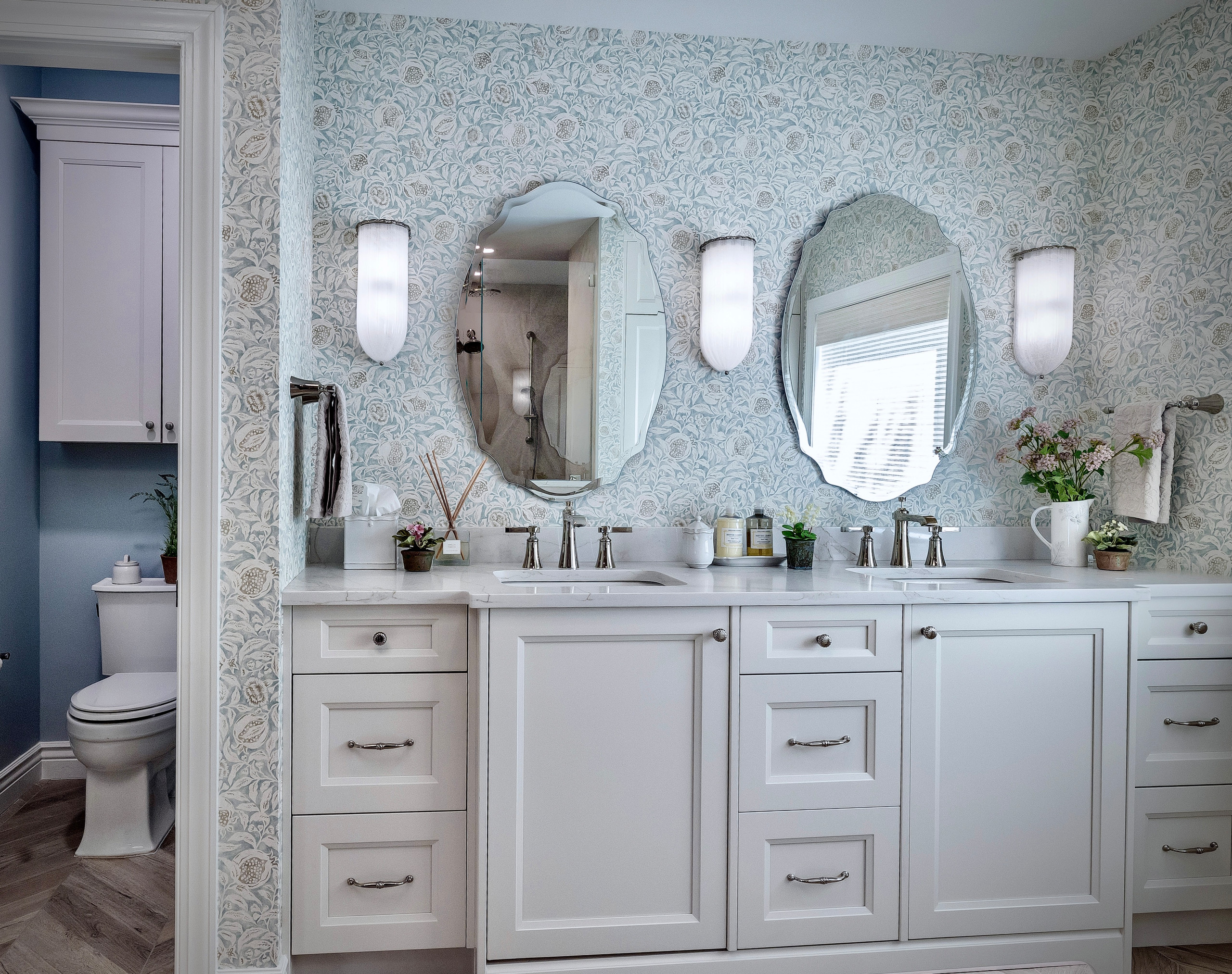 Custom Alcove Double Vanity & Water Closet