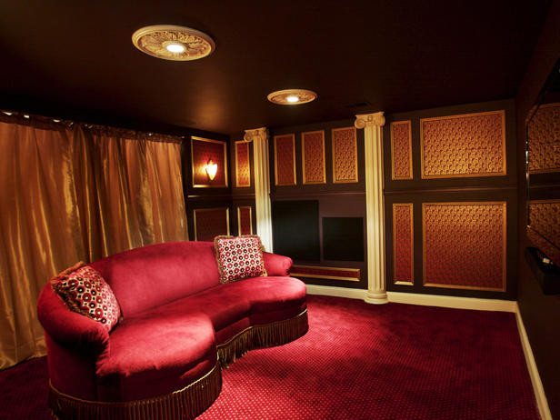 This is an example of a contemporary home theatre in Los Angeles.