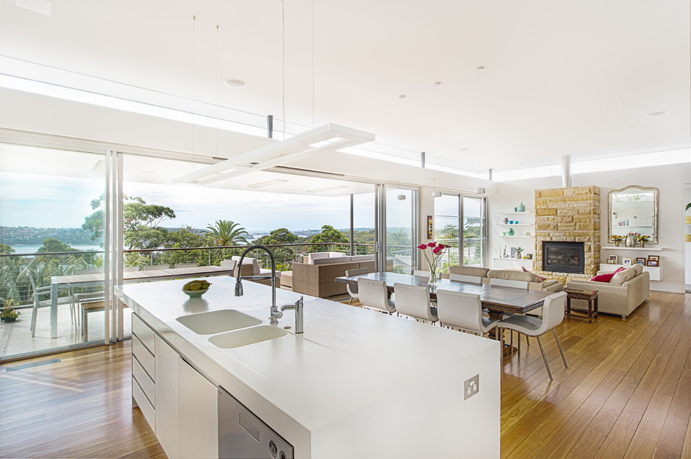 Contemporary kitchen in Sydney.