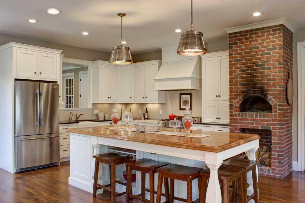 Example of a transitional kitchen design in Boston