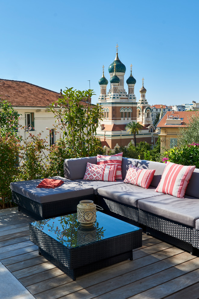 Inspiration for a mediterranean rooftop and rooftop deck in Nice with no cover.