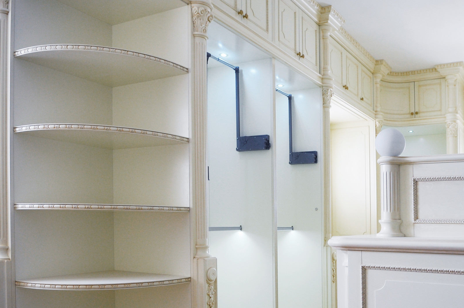 Гардеробная в Классическом стиле