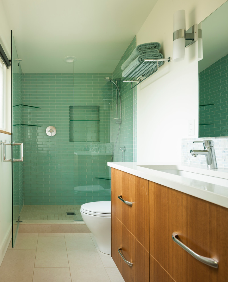 Design ideas for a midcentury bathroom in Seattle.