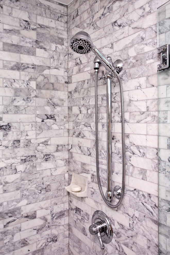 Example of a small transitional 3/4 multicolored tile and mosaic tile ceramic tile and multicolored floor alcove shower design in Minneapolis with medium tone wood cabinets, green walls, a hinged shower door, flat-panel cabinets, a one-piece toilet, an undermount sink and granite countertops