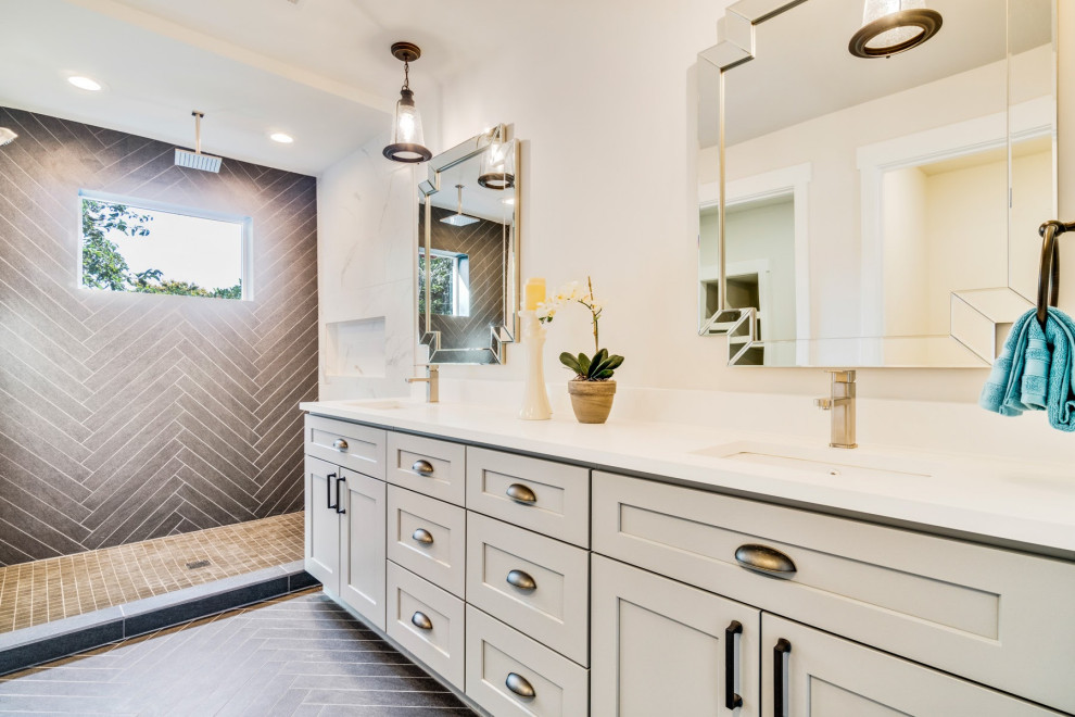 Bathroom - bathroom idea in Seattle