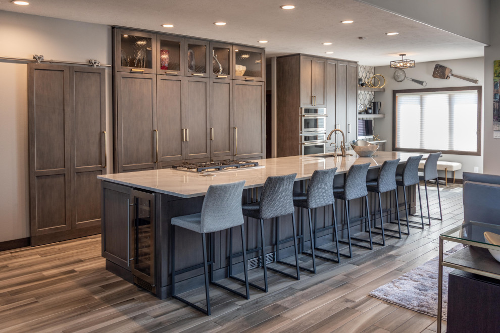 Example of a huge transitional home design design
