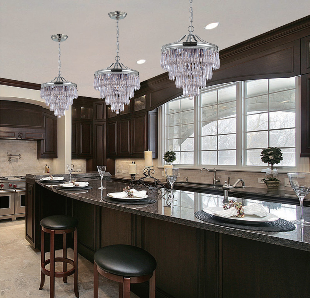 Transitional kitchen photo in Cincinnati