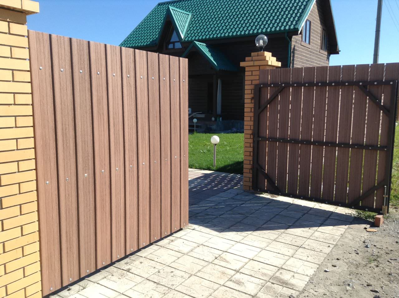 Заборы из ДПК