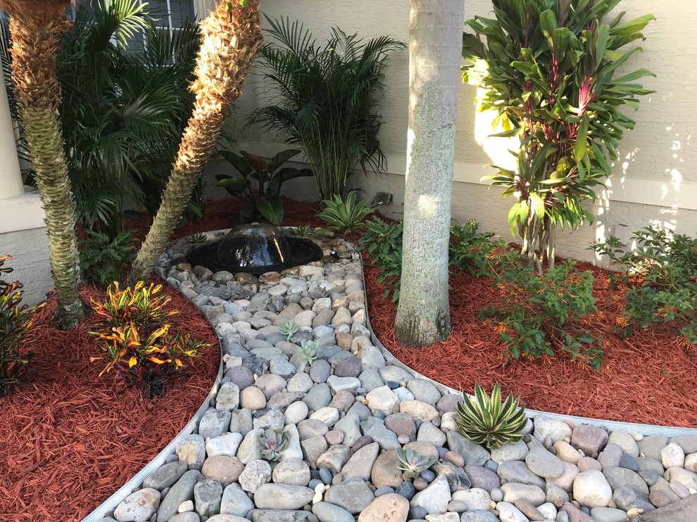 Vero Beach Front yard Curb appeal - Tropical - Landscape ...