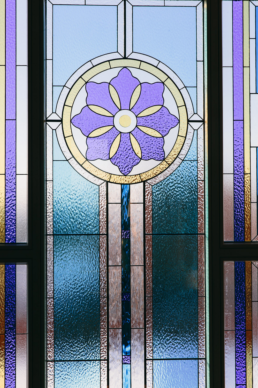 Витраж в лестничный марш