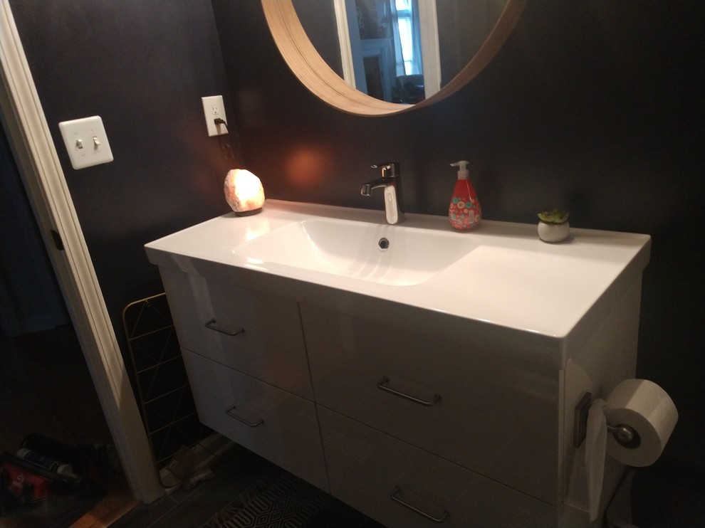 Custom Bathroom Vanities