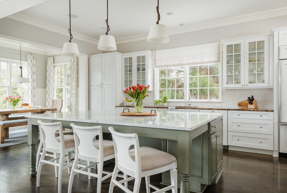 Kitchen - transitional kitchen idea in Charlotte
