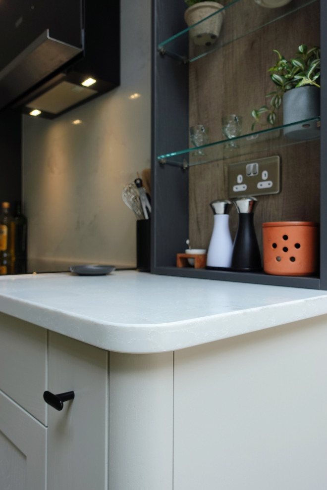 The Bilton Kitchen III - Thornham - RRP £35,550 - Luxe Price £28,350