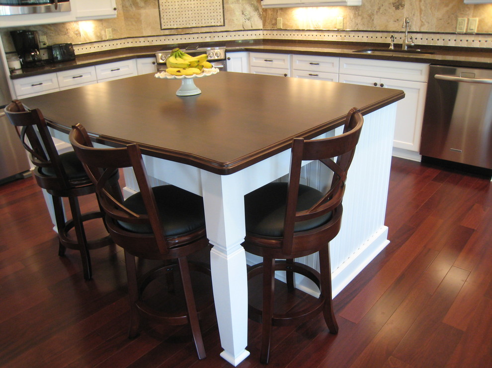 Inspiration for a transitional kitchen remodel in Baltimore