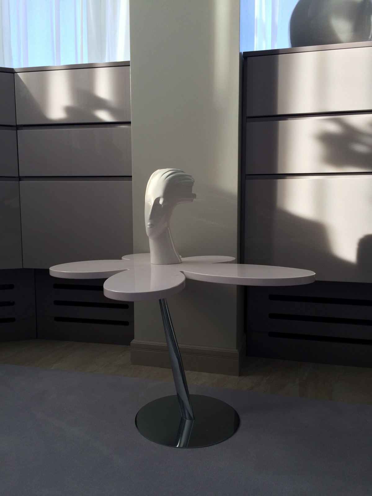 Шкафы на балконе