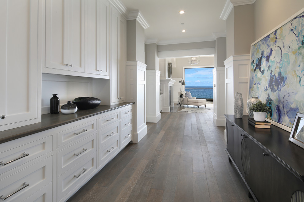 Transitional home design photo in Orange County