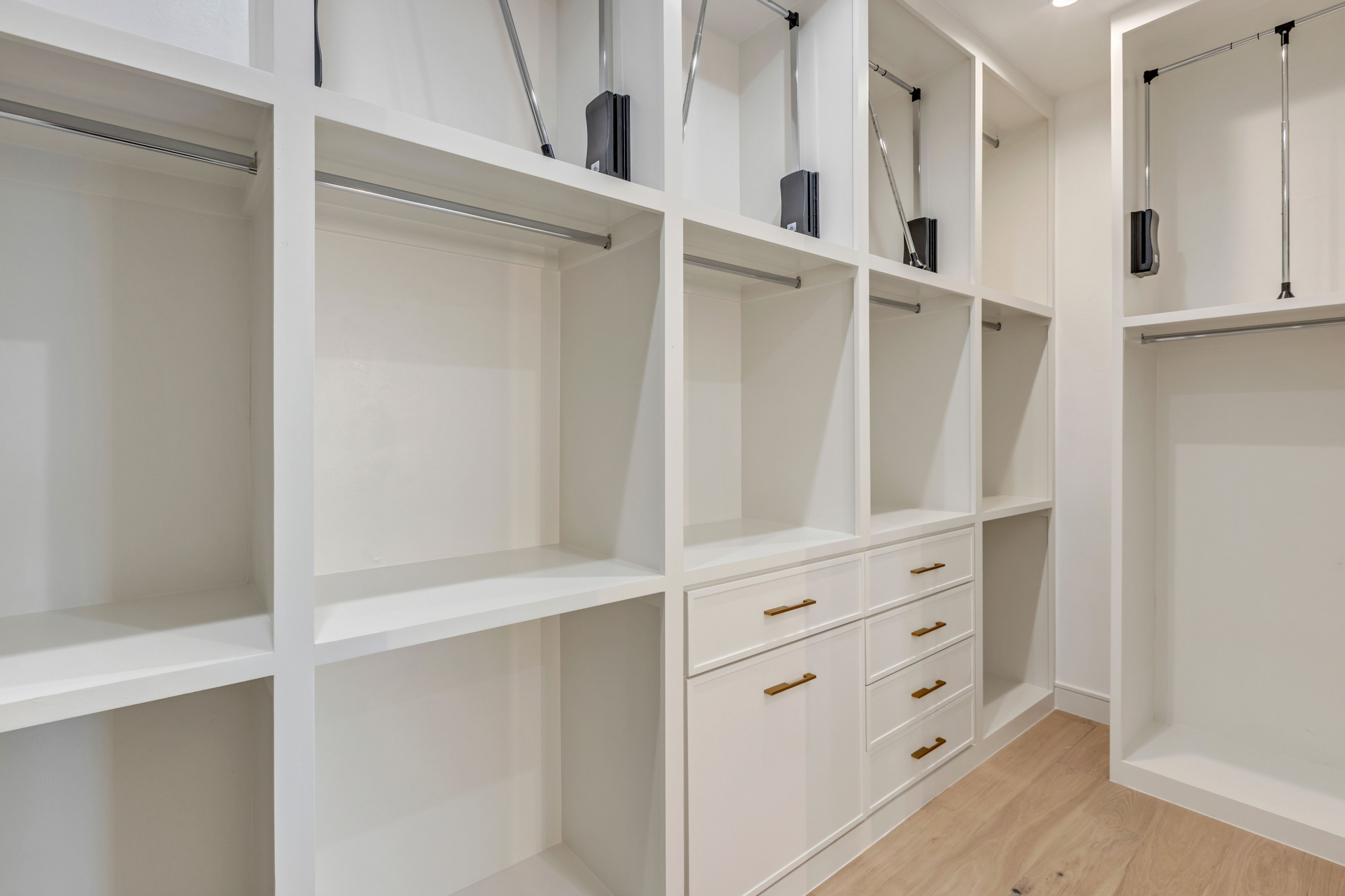1826 Luxury Build