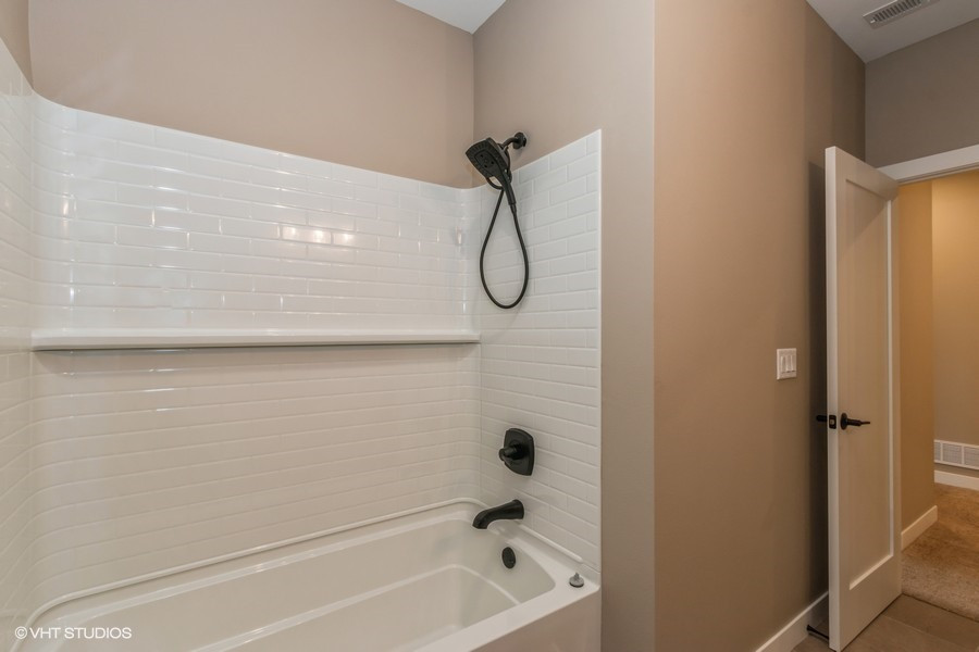 Home design - transitional home design idea in Cedar Rapids
