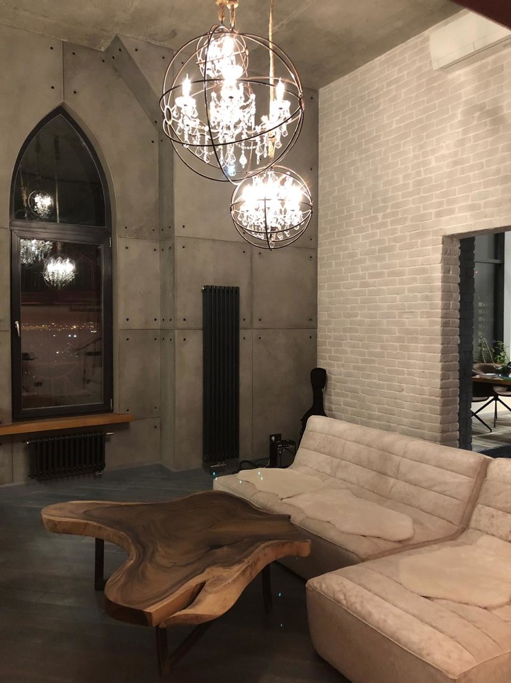 Стол из суара