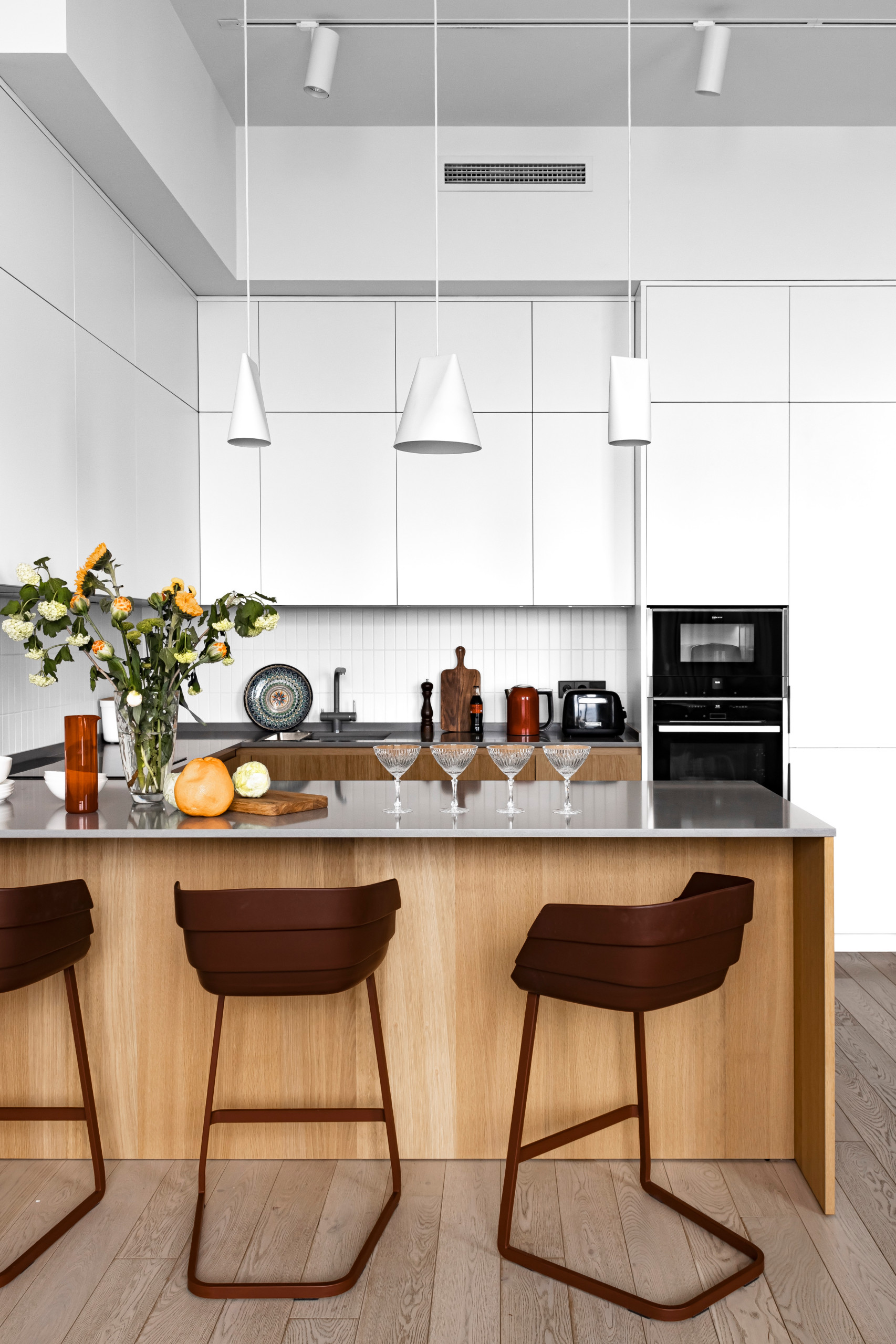 Minimalist Kitchen Essentials: Small Appliances - The Fresh Exchange