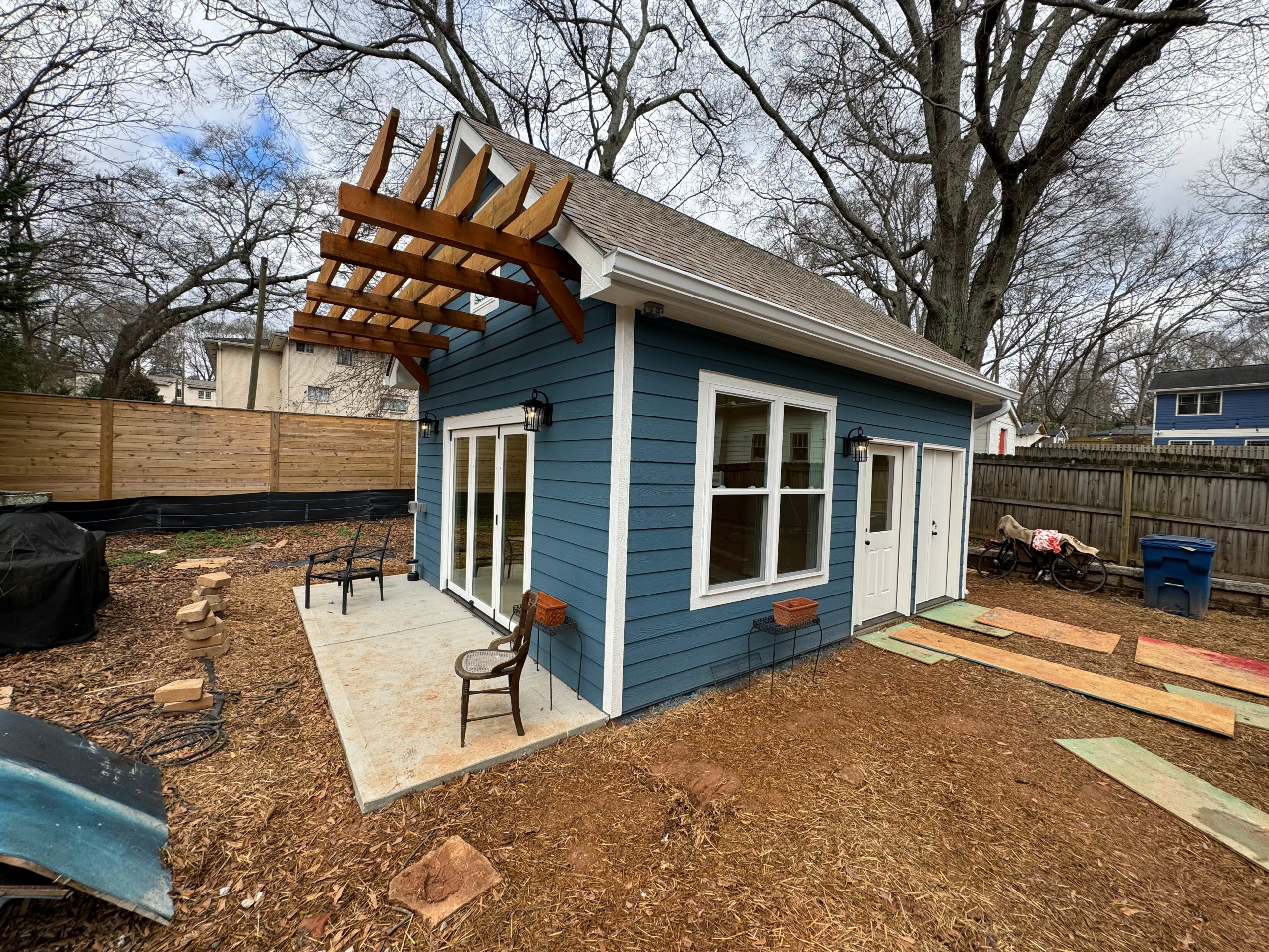 Inspiration for a shed remodel in Atlanta