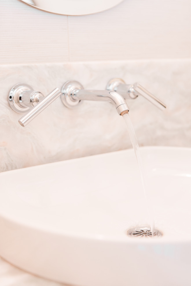 Inspiration for a transitional home design remodel in Boston