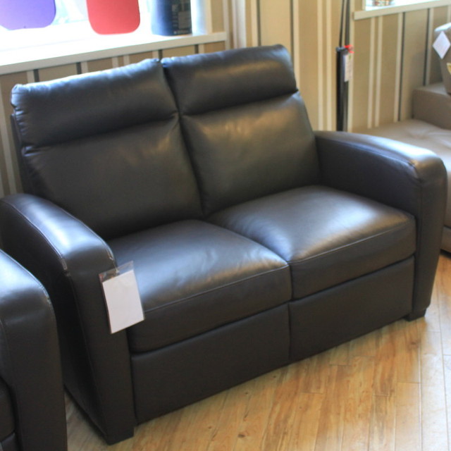 Lucca Leather Sofa Home And Textiles Natuzzi Editions Lucca 2 Seater Leather Sofa La7iz8r9