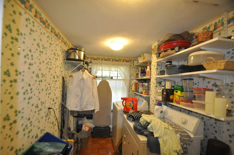 Cheerful Laundry Room- Project 4067