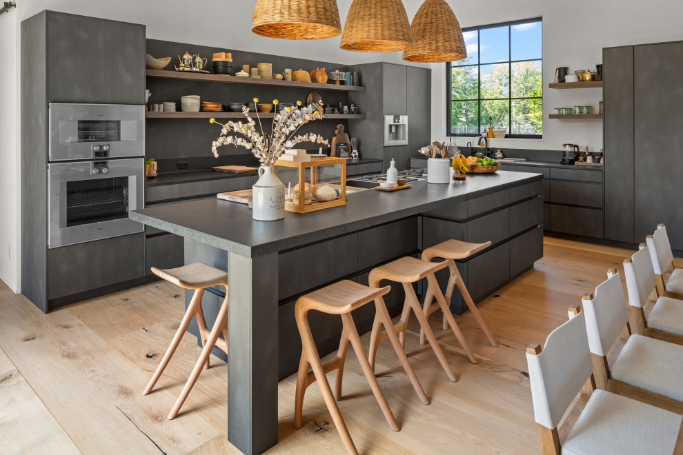 Inspiration for a rustic kitchen remodel in New York